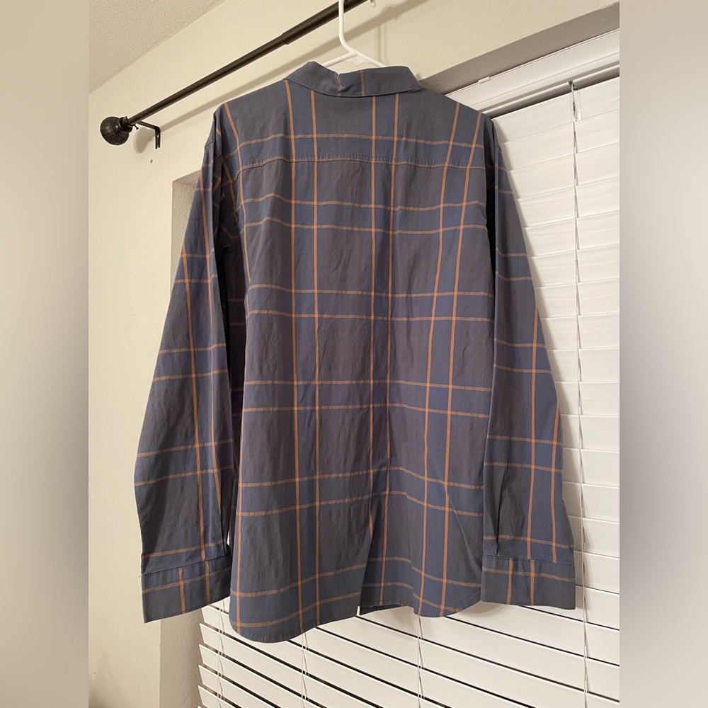 Columbia Button Down - Picture 2 of 3